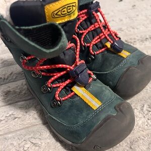 KEEN Kids' Forest Green Adventure Boots